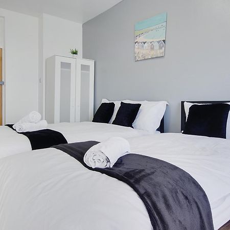 Azure Beach Hotel Bournemouth Exteriör bild